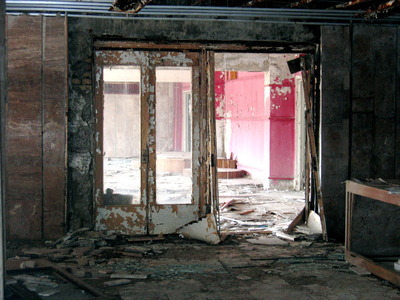 Interior of building in the abandoned town of Pripyat inside the Chernobyl Exclusion Zone, 2006 (photo)