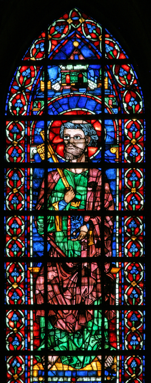 Window w102 depicting St Peter (stained glass)