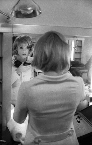 Sylvie Vartan, 1964 (photo)