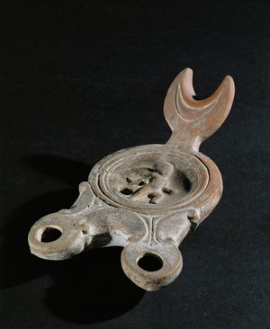 Terracotta oil lamp with two nozzles (terracotta)