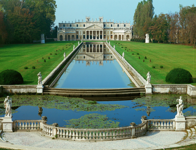 Villa Pisani in Stra, Italy (photo)