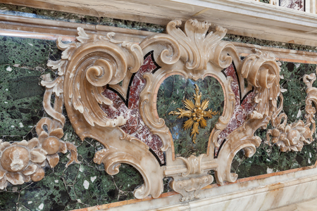 Right nave, Chapel of the Sacrament, Altar, Basilica of Our Lady of the Madia, Monopoli, Bari, Italy (photo)