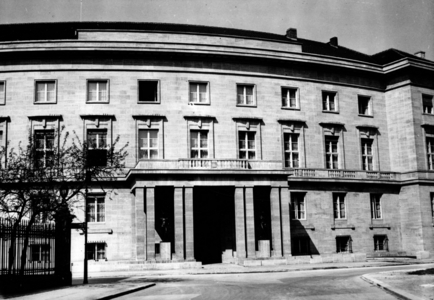 II. WK - Danish Embassy in Berlin, 1940 (photo)