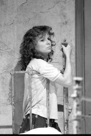 Julie Walters in Fool for Love