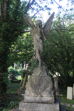 Angel, Highgate East (photo)