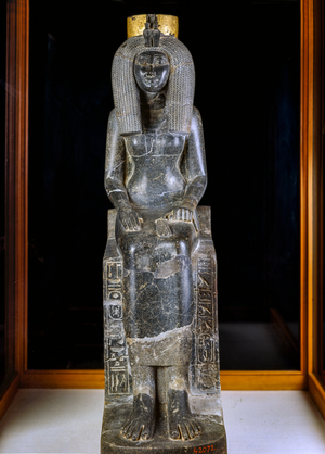 Egyptian art: Isis mother of Tuthmosis III, Karnak, XVIII Dynasty (sculpture)