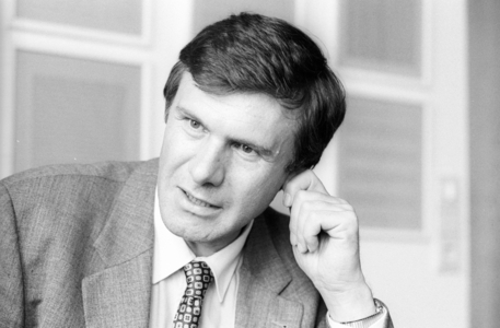 Wolfgang Gerhardt (Germany FDP federal chairman) during an interview..., 1995 (photo)