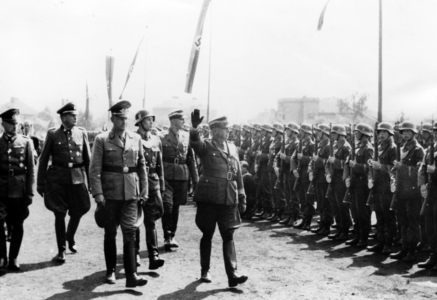 II. WK, Opening of the Wehrkampftage, 1944 (photo)