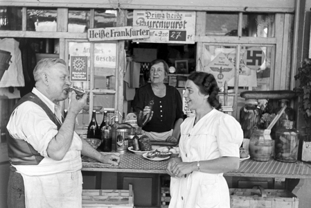 A trip to Vienna, Germany 1930s (b/w photo)