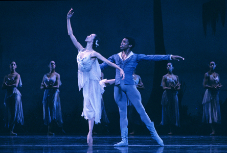 Giselle - scene from (photo)