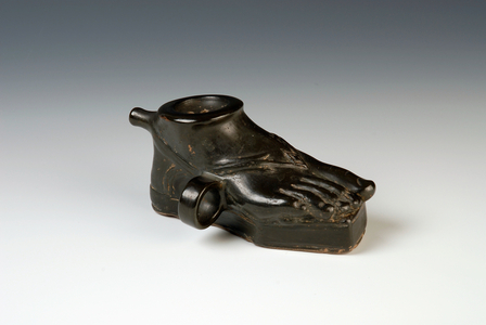Guttus in the form of a foot (terracotta) 