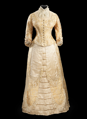 Dress comprising skirt and bodice, c.1875-78 (silk & cotton)