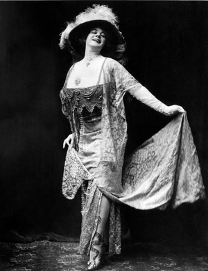 Performer Eva Tanguay, USA, c.1909 (b/w photo)