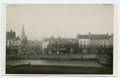 Quay front, Douglas, Isle of Man, 1932-34 (b/w photo)