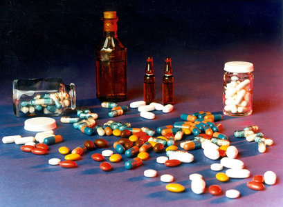 Drugs, 1995 (photo)