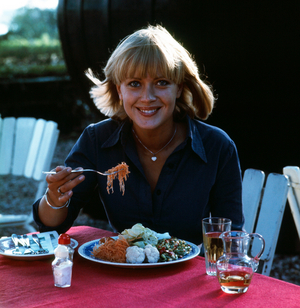 Swedish singer Siw Inger at lunch, Germany in the late 1970s
