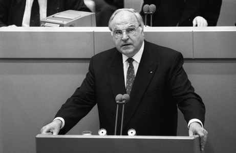 Germany, Bonn 15-11-1990 archive no 22 50-14 Bundestag session photo Federal Chancellor Helmut Kohl …, 1990 (photo)
