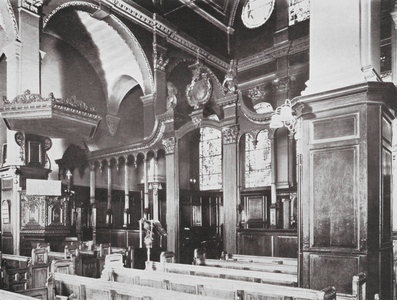 Cornhill, Church of St Peter Cornhill, Chancel-screen, late 17th-century (b/w photo)