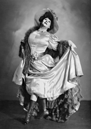 Trude Hesterberg, 1929 (b/w photo)