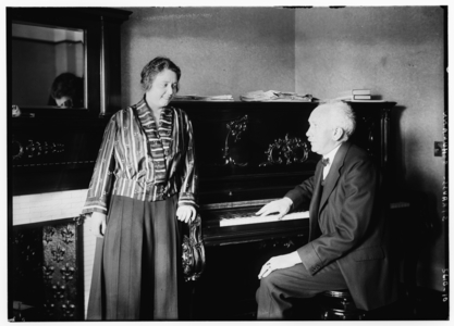 Elisabeth Schumann with Richard Strauss (b/w photo)