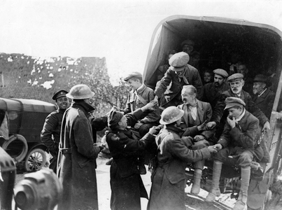 Official photograph taken on the British Western Front, 1917-1918 (b/w photo)