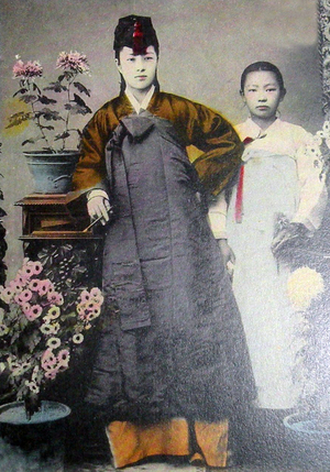 Korea: Ginyeo or Kisaeng courtesan with female attendant, late 19th century