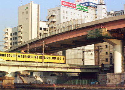 Drawbridge and elevated road over the Sumida in Tokyo, 1999 (photo)