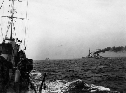 Official photograph showing Navy ships, 1917-1918 (photograph)