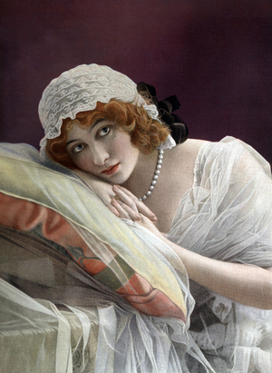 French comedian Lilian Greuze, photo from french paper "Le Theatre" july 1st, 1913