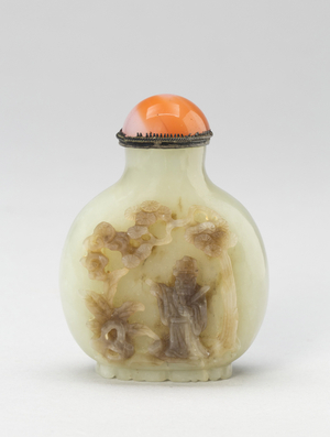 Snuff bottle with a bat-shaped base, Qing dynasty (1644-1911) (agate)