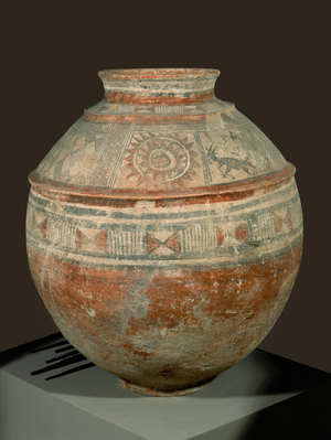 Jug, with geometric ornaments and a sun with a double row of rays …