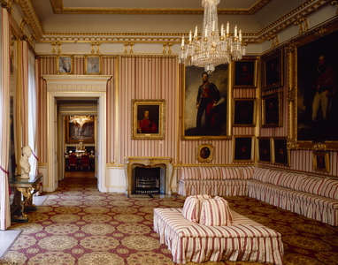 Striped Drawing Room, Apsley House (photo)