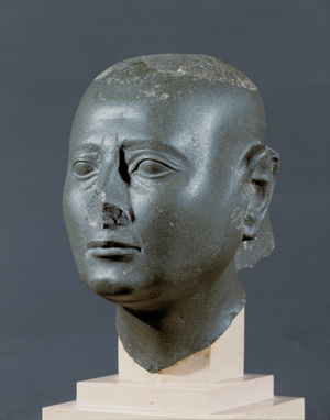 PrieSt. Granite head, Saitic. 26th Dynasty Late Period, Egypt. E 25577 …