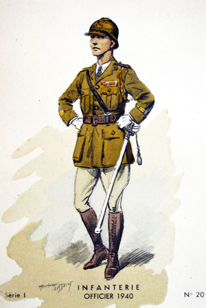 French world war two postcard showing an infantry officer