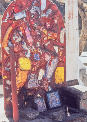 Roadside Hanuman shrine, India, 1973 (photo)