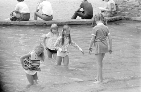 Participants of the "Pippi Longstocking" competition on a tour of Munich, 1970 (b/w photo)