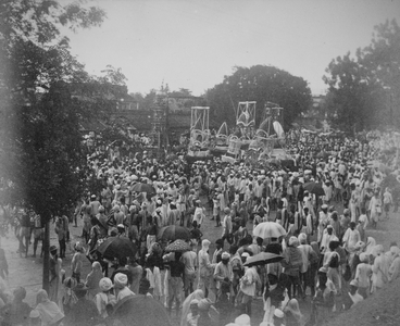 Religious festival procession in Calcutta, c.1890 (b/w photo)