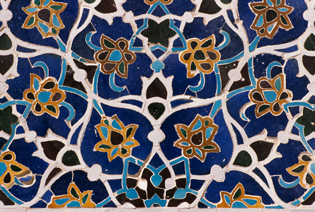 The Friday Mosque, Room of Sultan Uljaitu, decorated door (photo)