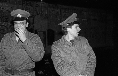 NVA soldiers, 1990 (photo)