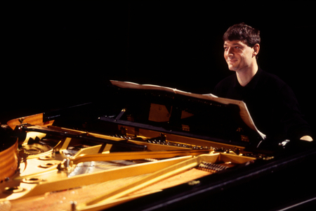 Emmanuel Strosser - French pianist born in 1965, Paris 2000