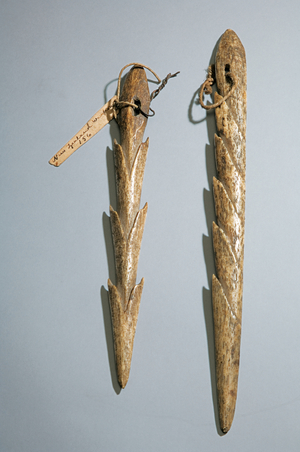 Tara makoi, spear points, 18th century or earlier (whalebone)