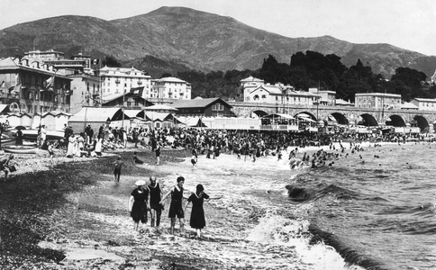 beach in north of Italy c. 1900