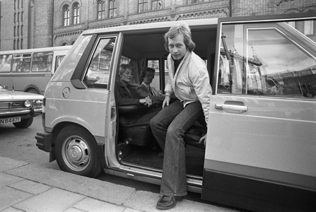 Oslo on May 13, 1977. Volvo shows off its Experimental City Taxi …, 1977 (photo)