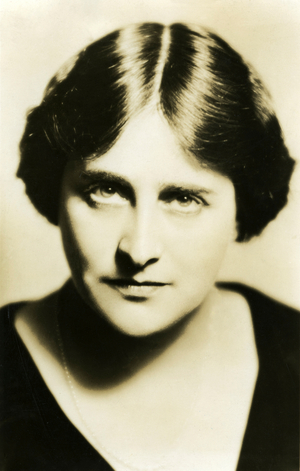 HESS Myra portrait -