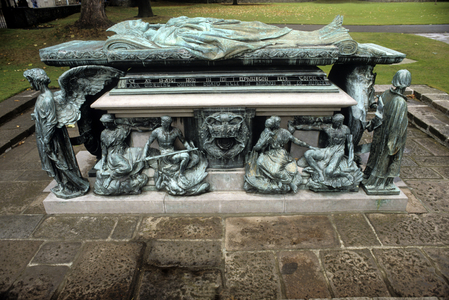 Tomb of Bishop Elphinstone at King's College, Old Aberdeen (photo)