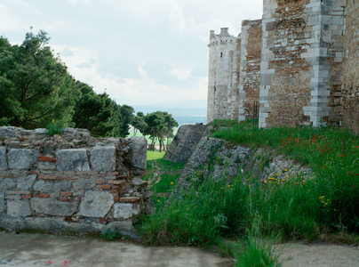 Ruins of the palace of Friedrich II, Lucera, Italy (photo)