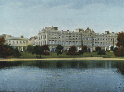 Buckingham Palace (coloured photo)