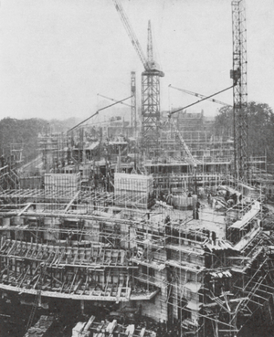 Construction of the Dorchester Hotel in Park Lane, London (b/w photo)