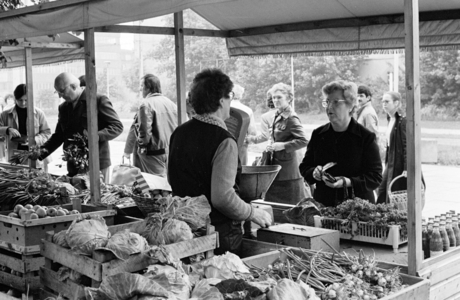 Vegetable Market 22 06 1985 Karl Marx Town Trade Vegetable Market …, 1985 (photo)