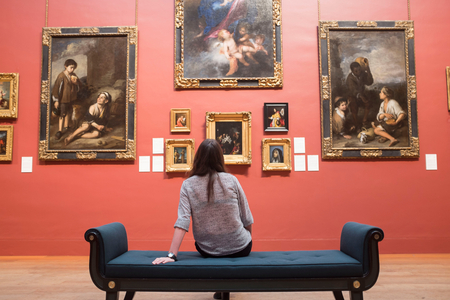 Viewing paintings in the Dulwich Picture Gallery (photo)